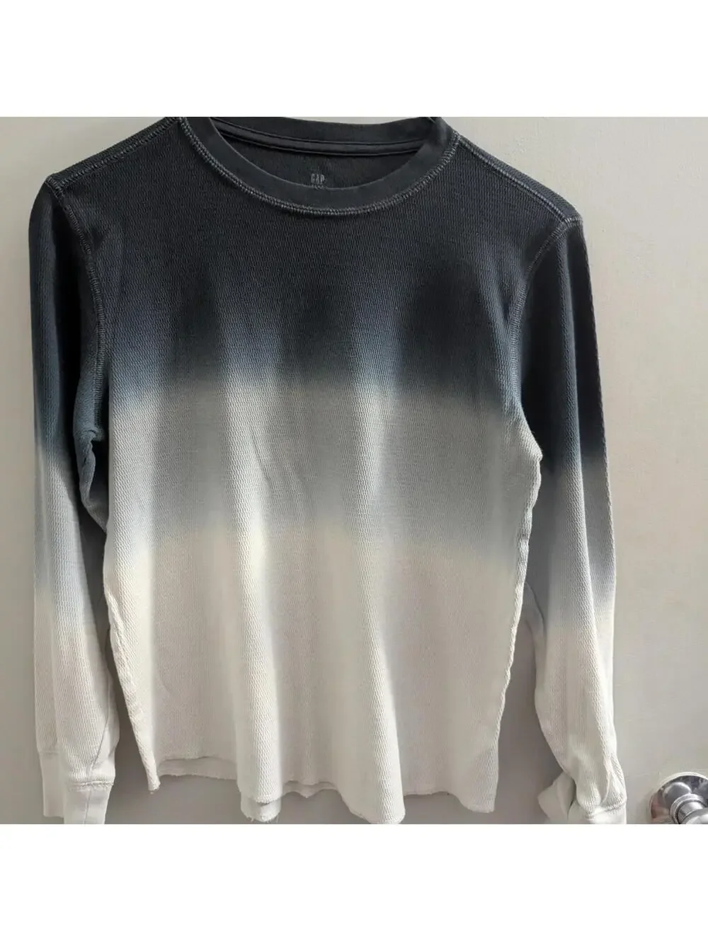 GAP Boy's Big Kid Ombre Black and White Long Sleeve Tee Fall Winter School